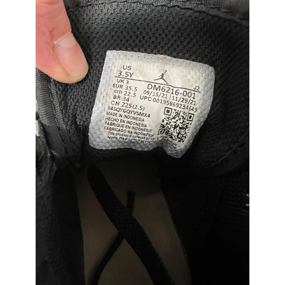 Kids boys 3.5 Nike Air Jordan 1 mid‎ SE dm6215001